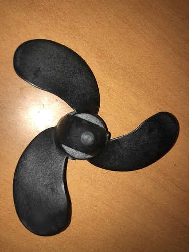 Genuine propeller - genuine, (plastic)