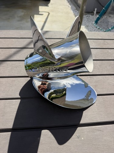 Mercury outboard propeller - mercury,