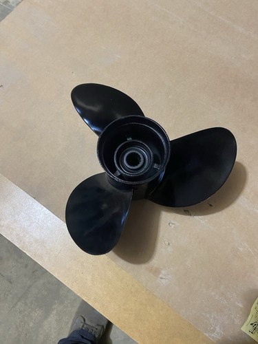 Susuzuki outboard propeller - outboard,